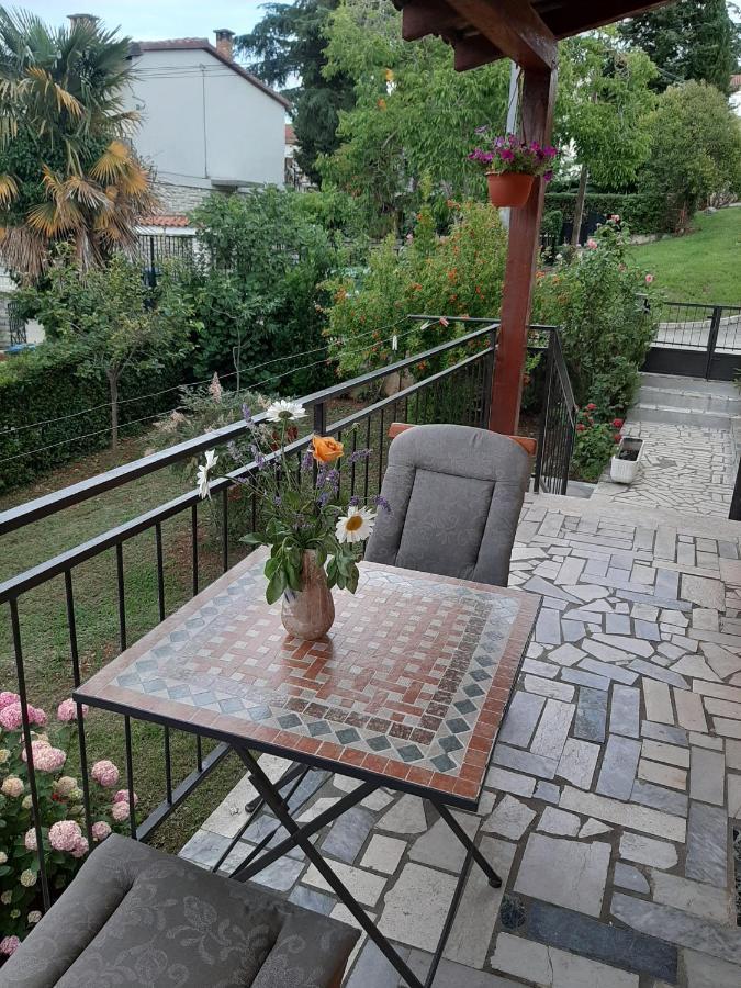 Ferienwohnung Clara 2 Poreč Exterior foto